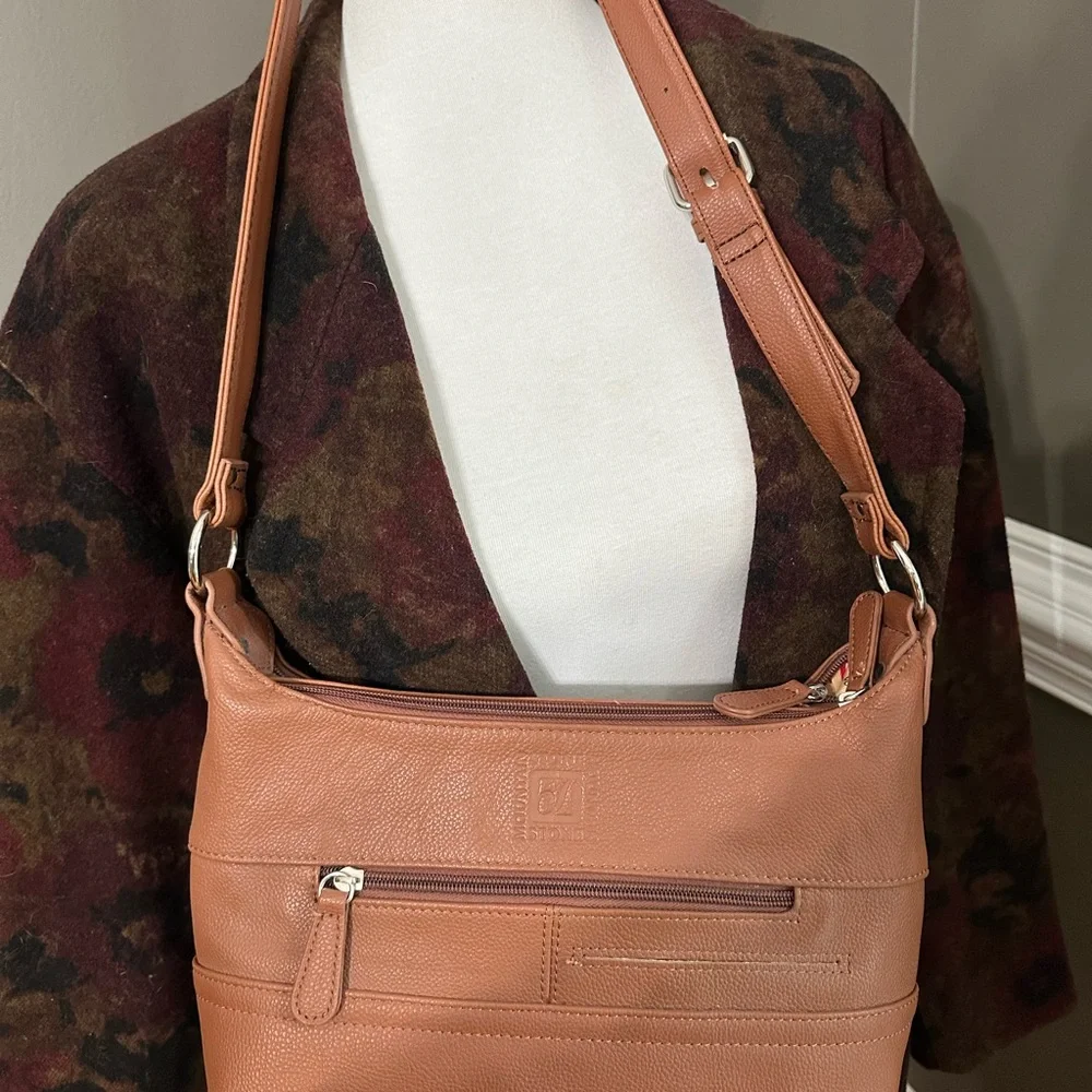 New without tags Stone Mountain Tan Leather Shoulder Bag - Picture 3 of 12